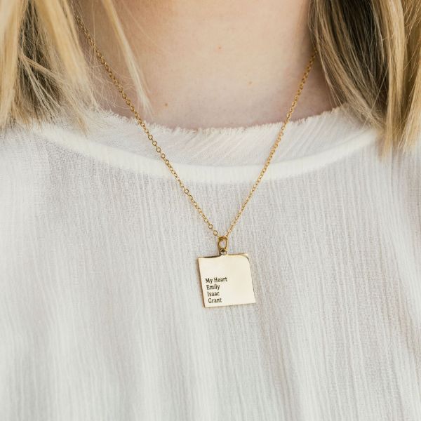 Picture of Gold Square Engraved Necklace 