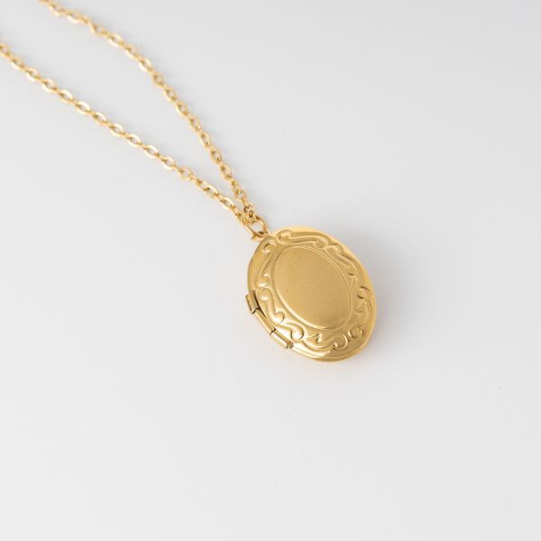 Picture of Two Picture Gold Locket 