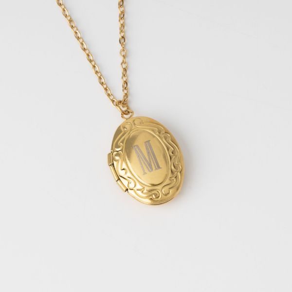 Picture of One Picture Gold Locket