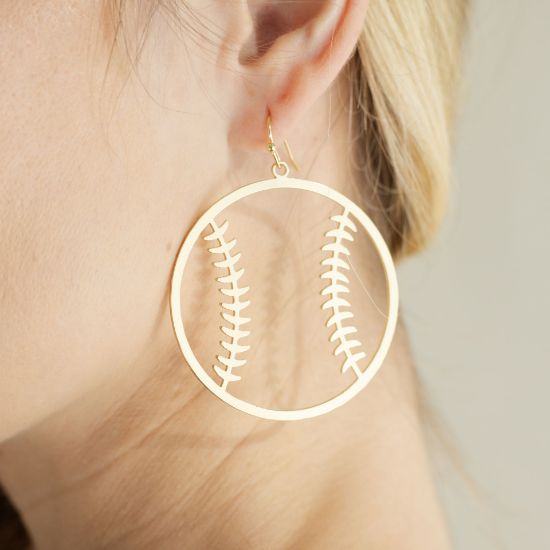 Picture of Curveball Earrings 
